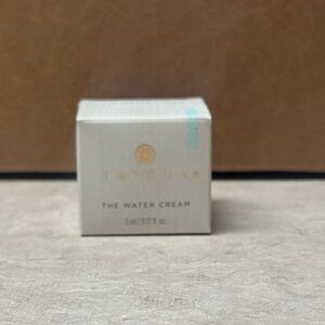 Tatcha The Water Cream - Cream and Gold